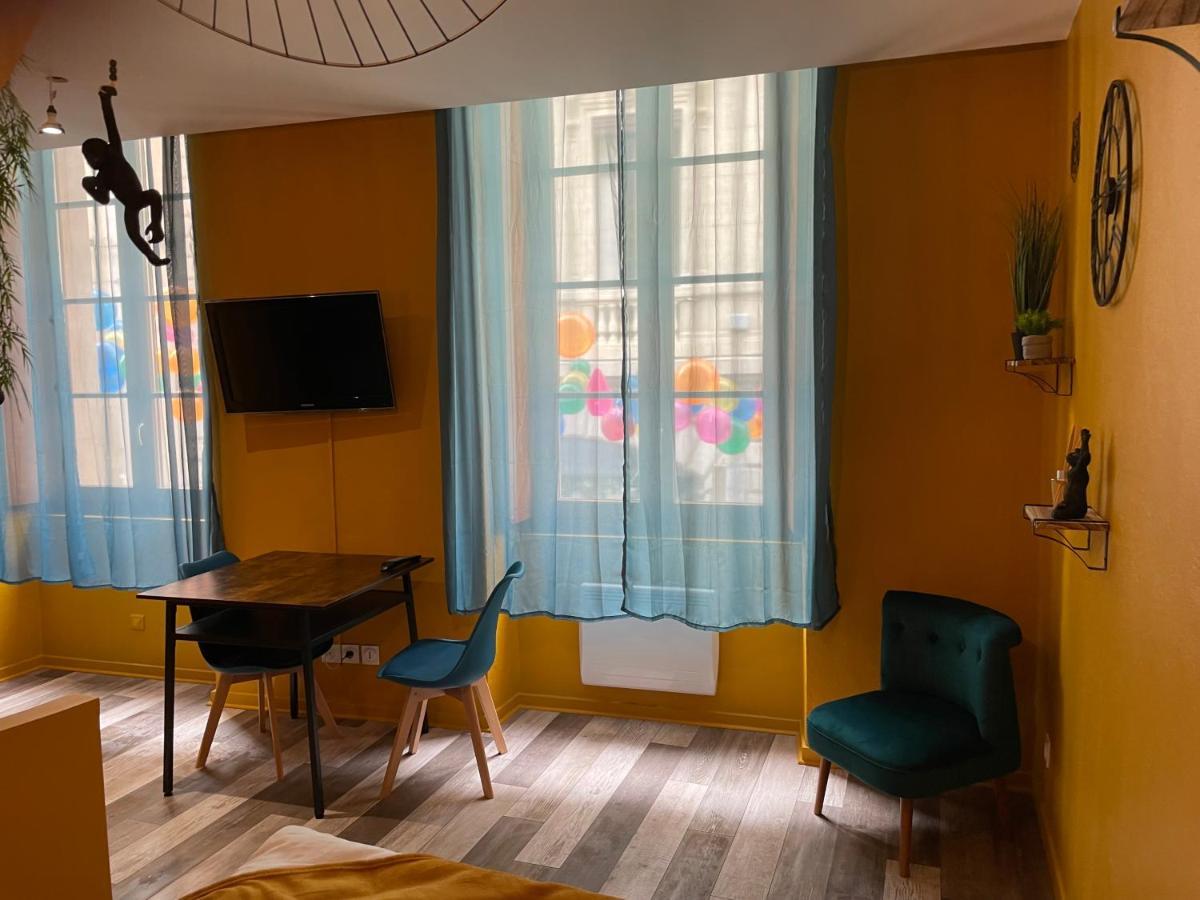 Romans-sur-Isère Jungle Room מראה חיצוני תמונה